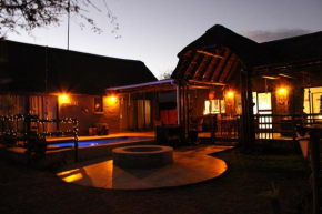 Отель Thuhlo lodge  Hoedspruit